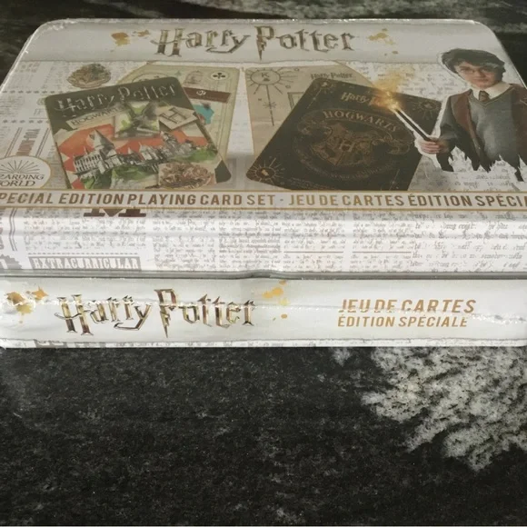 Harry Potter Wizarding World Special Edition Two Deck Playing Cards Set Tin NIB - Picture 2 of 4